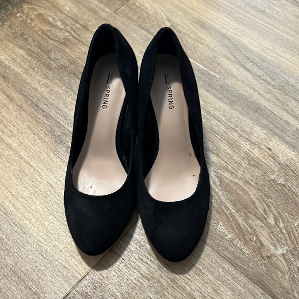 Black velvet heels